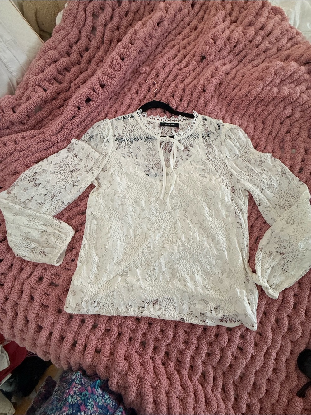 Sugar + Lips White Floral Lace Tie Neck Balloon Sleeve Blouse Top Large NWOT